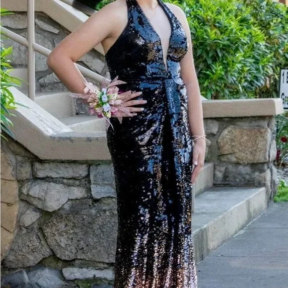Black Sequin Halter Dress - Picture 2 of 5